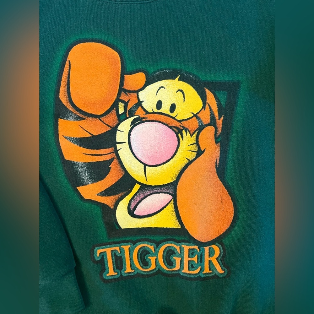 Vtg Winnie The Pooh Sweatshirt Unisex M Green Crewneck Tigger Disney 90 Y2K D7 - Picture 3 of 7